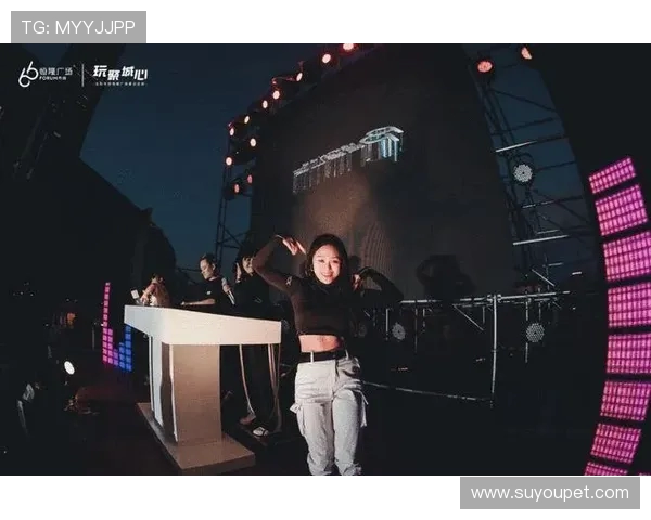 库尼亚街头秀炸裂!1 米 83 锋霸身材与球技齐飞,这操作太秀了(3) 库尼亚街头秀炸裂!1 米 83 锋霸身材与球技齐飞,这操作太秀了(3)